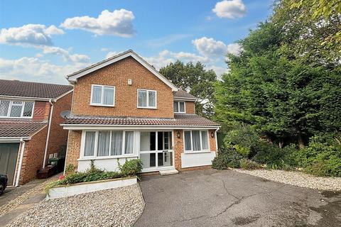 5 bedroom detached house for sale, Grasmere Close, Eastbourne