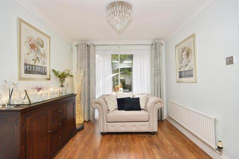 5 bedroom detached house for sale, Grasmere Close, Eastbourne