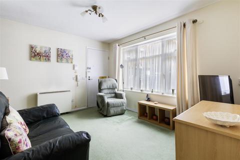 1 bedroom retirement property for sale, Prospect Place, Epsom