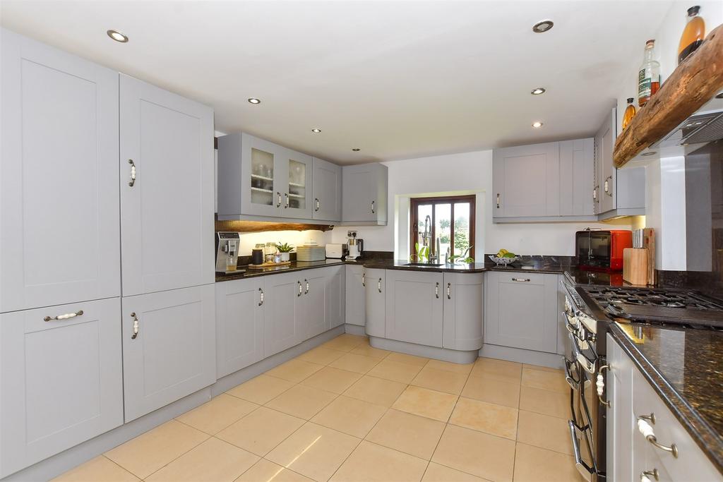 Kitchen/Breakfast Area