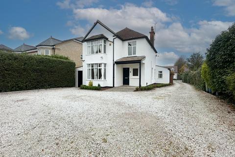 4 bedroom detached house to rent, Cambridge Road, Great Shelford, Cambridge