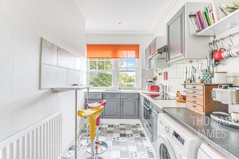 Flat 2, 2 Elm Park Road, London, N21 2HN