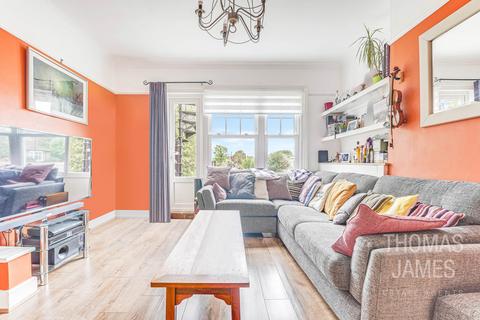 Flat 2, 2 Elm Park Road, London, N21 2HN