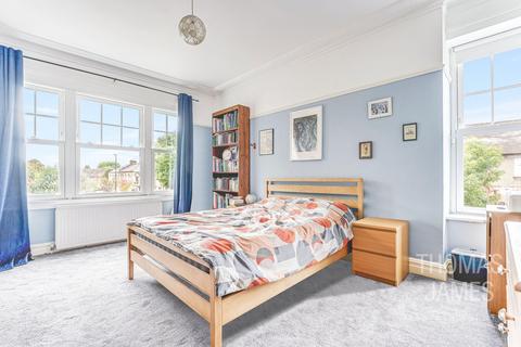 Flat 2, 2 Elm Park Road, London, N21 2HN