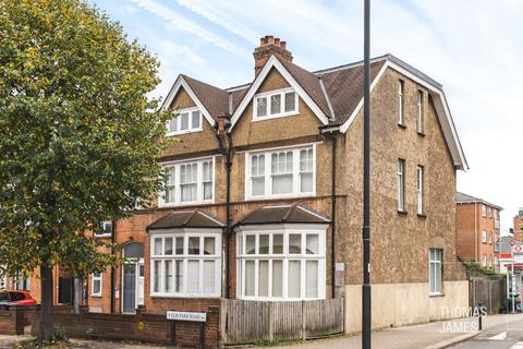 Flat 2, 2 Elm Park Road, London, N21 2HN