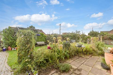 25 Blean View Road, Herne Bay, CT6 7RD