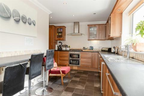 3 bedroom detached house for sale, Mill Lane, Worthing