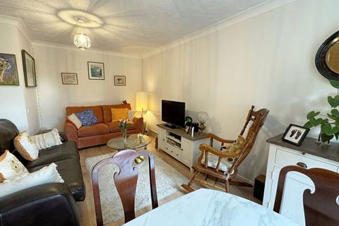 2 bedroom retirement property for sale, Felpham Road, Felpham, Bognor Regis