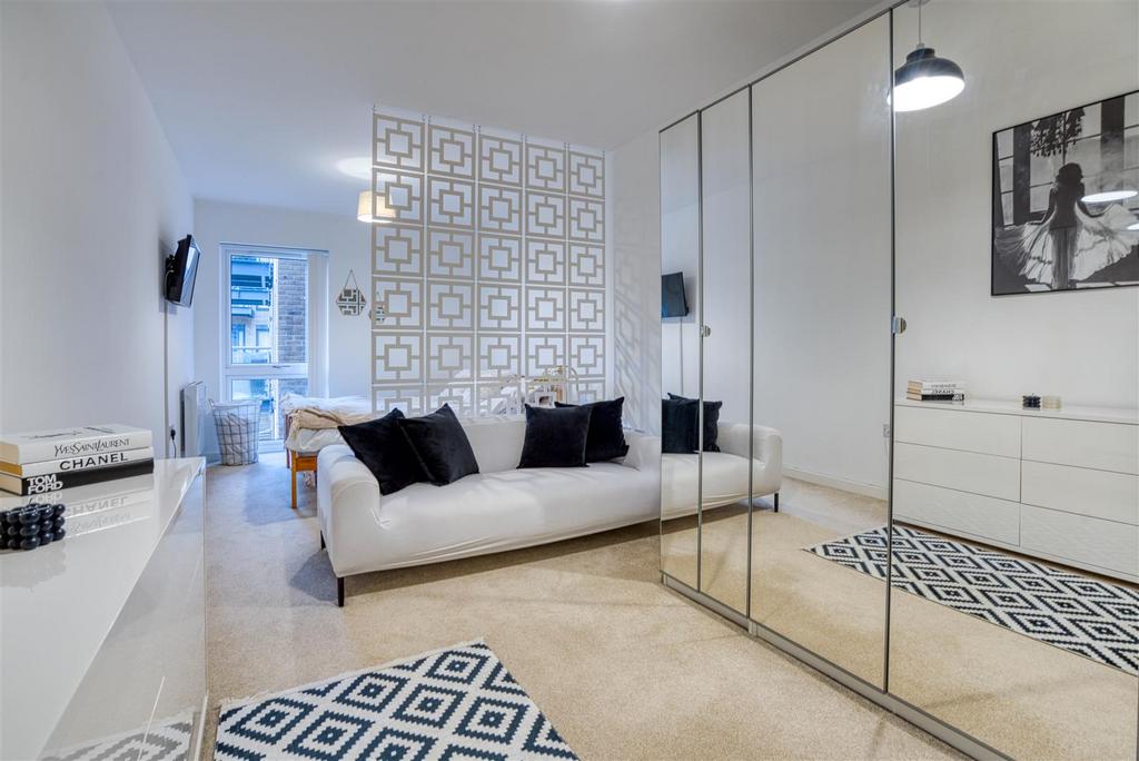 30 Regents House, Hemel Hempstead, HP3 9 GP-6.jpg