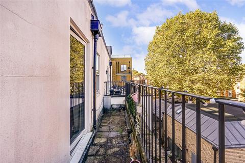 2 bedroom apartment to rent, Lavender Hill, London, SW11