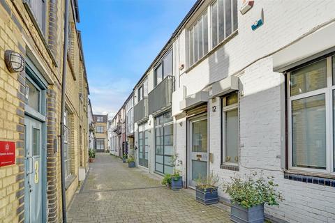 Property for sale, Blackstock Mews, London