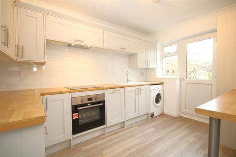 2 bedroom maisonette to rent, Bradley Court, Epsom Road, G,uildford, Surrey