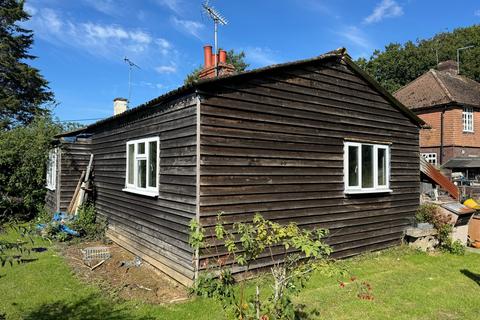 2 bedroom bungalow for sale, Tenterden Road, Biddenden TN27