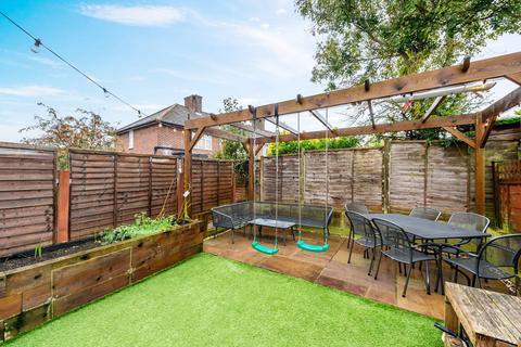 13 Widecombe Road, London, SE9 4HH