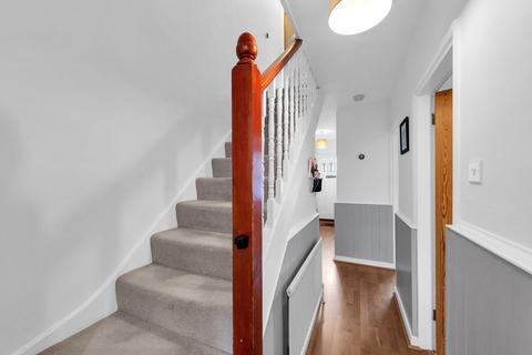 13 Widecombe Road, London, SE9 4HH