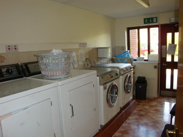 Catalina Court   Communal Laundry.JPG