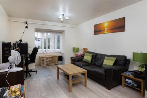 1 bedroom flat for sale, Sunny Bank, London