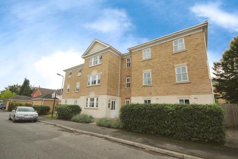 2 bedroom apartment to rent, Hurworth Avenue, Langley.