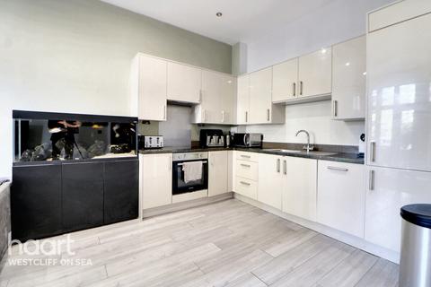 1 bedroom flat for sale, Victoria Avenue, WESTCLIFF-ON-SEA