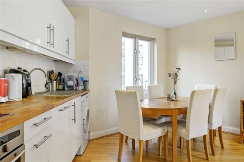 3 bedroom apartment for sale, Durward Street, London, E1