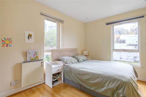 3 bedroom apartment for sale, Durward Street, London, E1