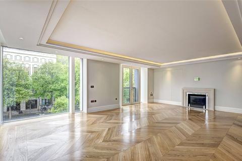 3 bedroom apartment to rent, Strand, London, WC2R