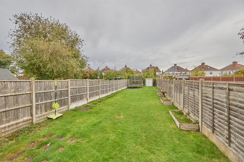 3 bedroom semi-detached house for sale, Thirlmere Road, Hinckley