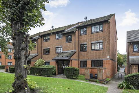 1 bedroom flat for sale, Limetree Walk, London