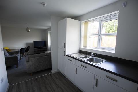 2 bedroom flat to rent, 17 Escelie Way, Birmingham B29