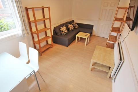 3 bedroom house to rent, Exbury Street, Manchester M14