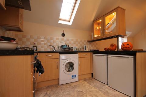 3 bedroom mews to rent, St Georges Mews, Jesmond