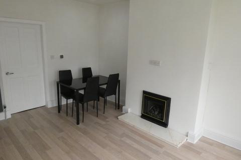 2 bedroom flat to rent, Tabard Place, Glasgow G13