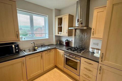 2 bedroom flat for sale, Peacocks Field Walk, Hereford, HR2