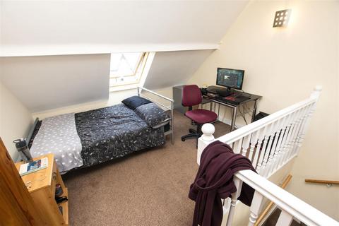 3 bedroom house to rent, Harborne Park Road, Birmingham B17