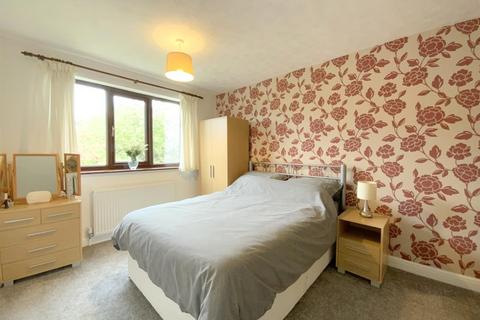 12 Coltsfoot Drive, Waltham, Grimsby, DN37 0XL