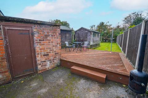 3 bedroom end of terrace house for sale, Staveley Road, Poolsbrook, Chesterfield, S43