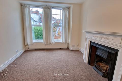 2 bedroom flat to rent, Hillfield Park, Muswell Hill, London N10