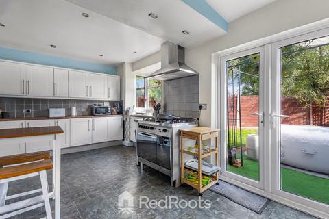 28 Tenter Road, Warmsworth, Doncaster, DN4 9PW