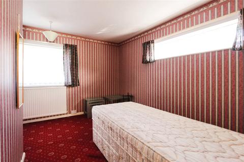 19 Byron Road, Denton, Manchester, M34 7LY