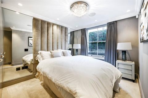 3 bedroom apartment for sale, Queen's Gate Place, Kensington, SW7