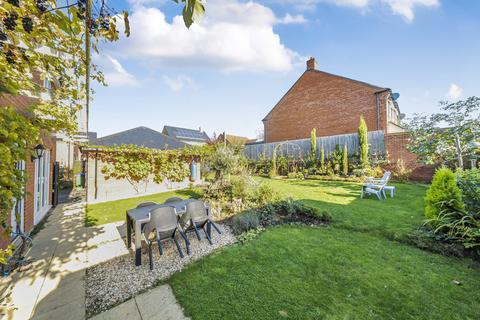 5 Becketts Lane, Steeple Claydon, Buckingham, MK18 2GQ