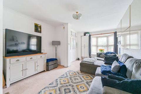 25 Westgate Road, Beckenham, BR3 5DT