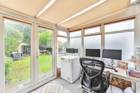 25 Westgate Road, Beckenham, BR3 5DT