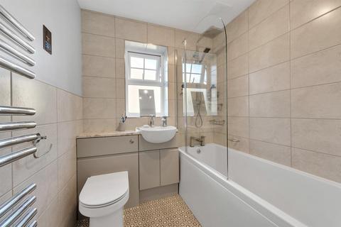 3 Woldham Place, Bromley, BR2 9LF