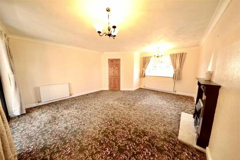 2 bedroom detached bungalow for sale, Hull Road, Woodmansey, Beverley