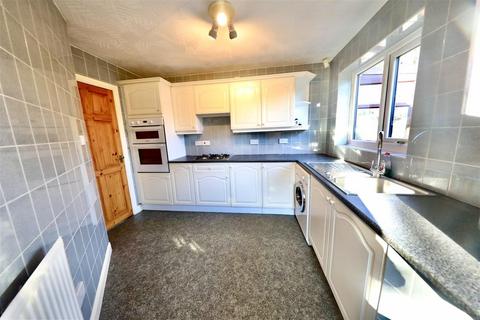 2 bedroom detached bungalow for sale, Hull Road, Woodmansey, Beverley