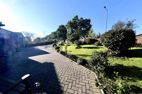 2 bedroom detached bungalow for sale, Hull Road, Woodmansey, Beverley