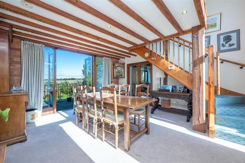 4 bedroom barn conversion to rent, Pettiford Lane, Wootton Wawen Henley-In-Arden B95