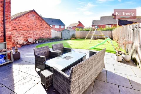4 bedroom detached house for sale, Oak Way, Streethay, Lichfield, WS13