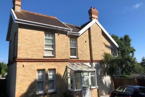 2 bedroom apartment to rent, New Road, Teignmouth, Devon, TQ14 8UD